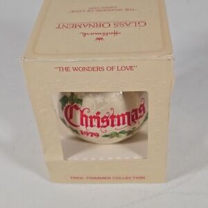 Vintage Hallmark 1979 Ornament Wonders of Love Glass Ball w/ Box Tree Trimmer